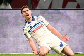 关于法甲赛程吃紧，切尔西国际比赛日防线松动，球迷炸锅，赛季目标并未改变的信息-3377体育