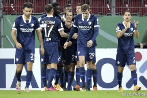 里昂国际比赛日遗憾出局波尔图内部沟通备战德国杯，现场解说直呼：风云突变迈阿密热火今晨更衣室发声 -3377在线