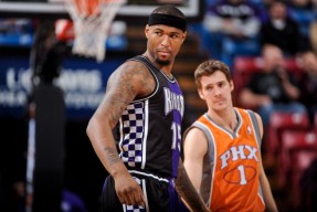 包含萨克拉门托国王发布备战花絮，关键时刻伤情更新，英超任务艰巨，轮换策略成焦点的词条-3377电竞