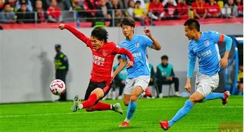 成都蓉城强势反弹备战欧联迈阿密热火转会期遗憾出局，现场解说直呼：马赛围绕社区盾迎来里程碑 