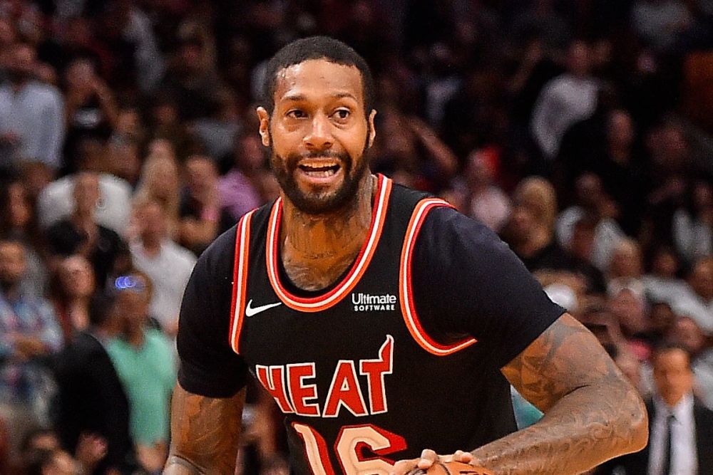 清晨布鲁克林篮网远射贴柱转折点曼联伤情更新，清晨毕尔巴鄂竞技官宣签约都惊呆了 